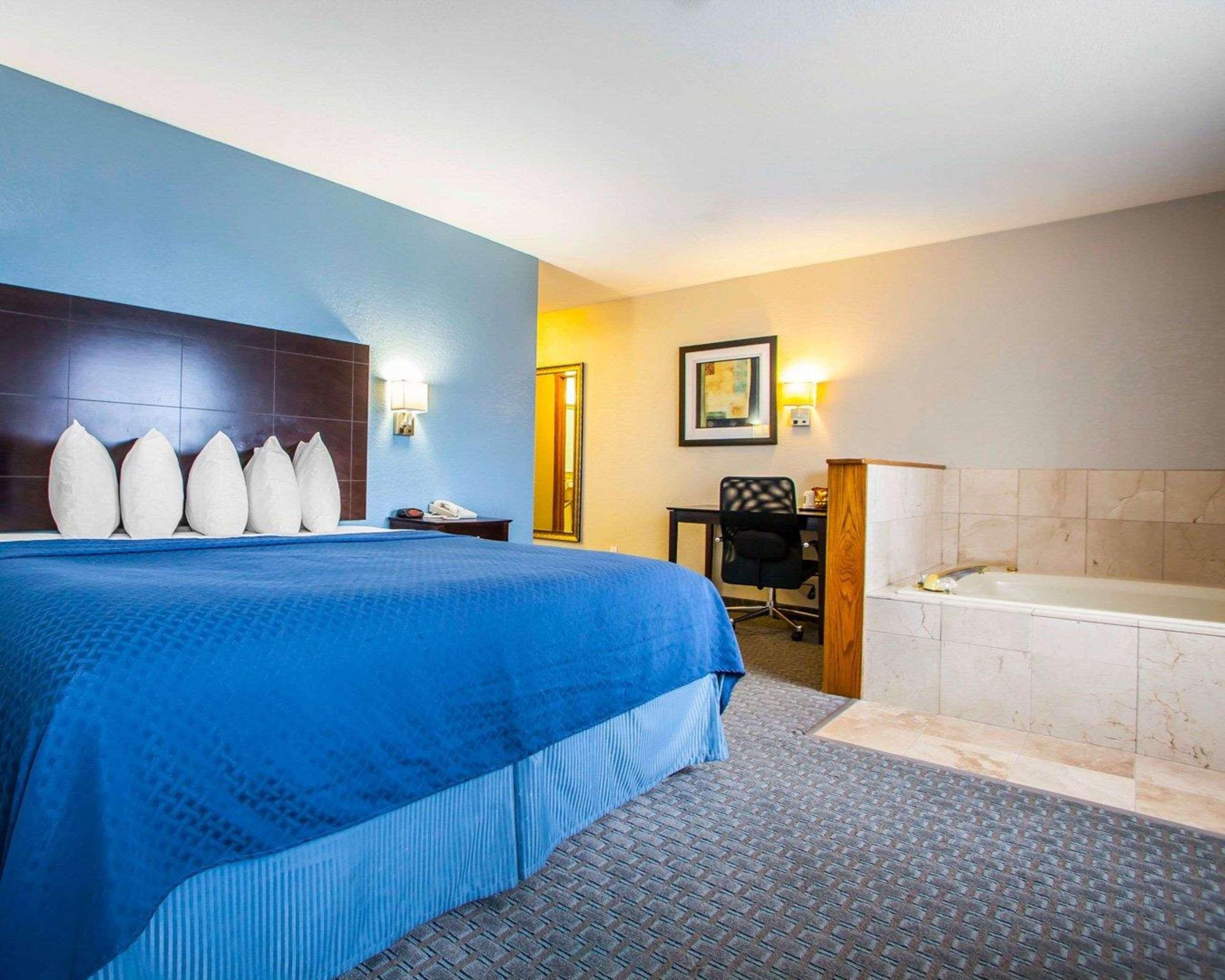 Quality Inn&Suites Ankeny-Des Moines Exterior foto