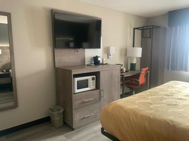 Quality Inn&Suites Ankeny-Des Moines Exterior foto